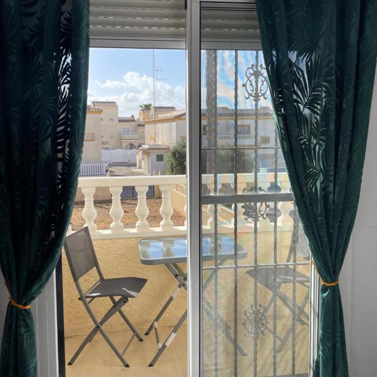Villa Dulce - Two-Bedroom House - 12