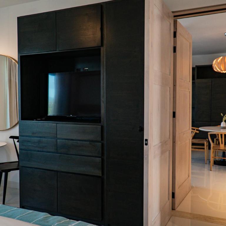 Flamboyan Hotel & Residences - One Bedroom Residence - 2