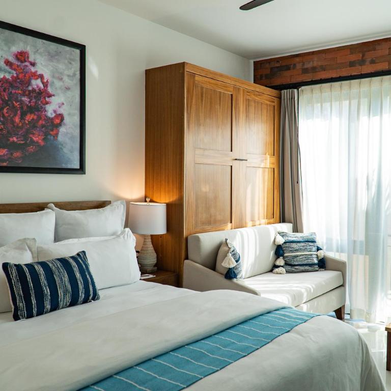 Flamboyan Hotel & Residences - Deluxe Room - 19