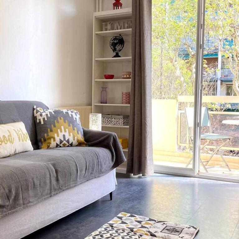 Studio balcon, centre ville, proximité plages, commerces, restaurants, musées... - Apartment mit 1 Schlafzimmer - 29