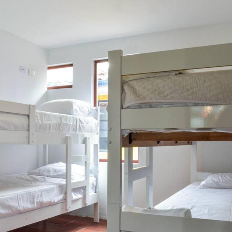 Casa de huéspedes en Usaquén - Habitación Compartida Mixta - 19