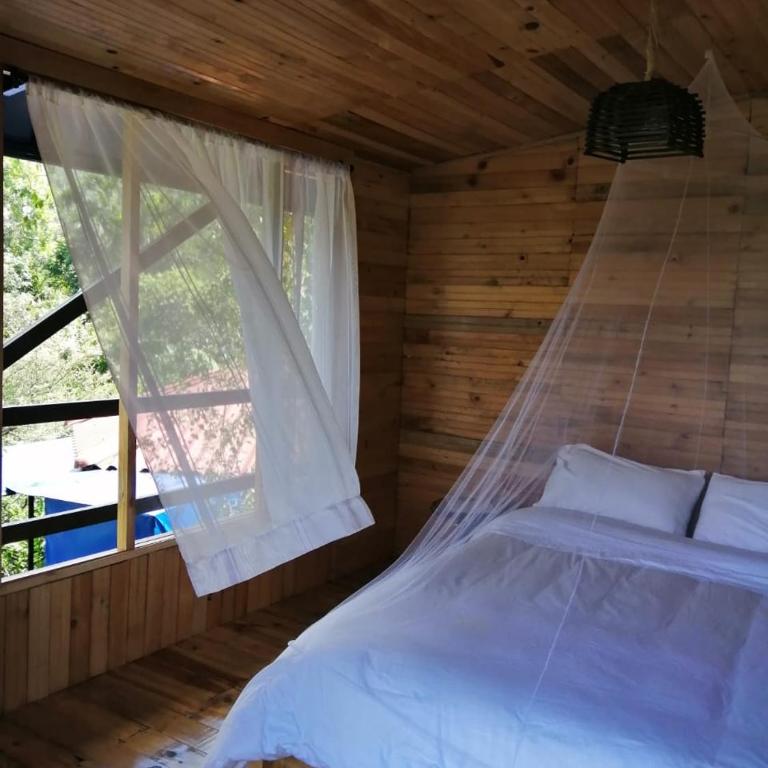 Villas del Rio Glamping - Budget Double Room - 2