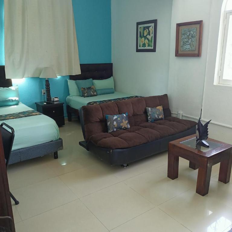Casa las Flores - Habitación Doble con baño privado - 6