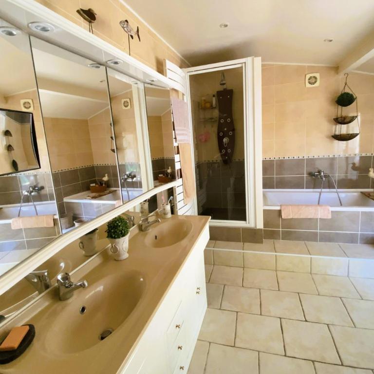 Villa Provençale avec piscine privative - Villa 3 Chambres - 13