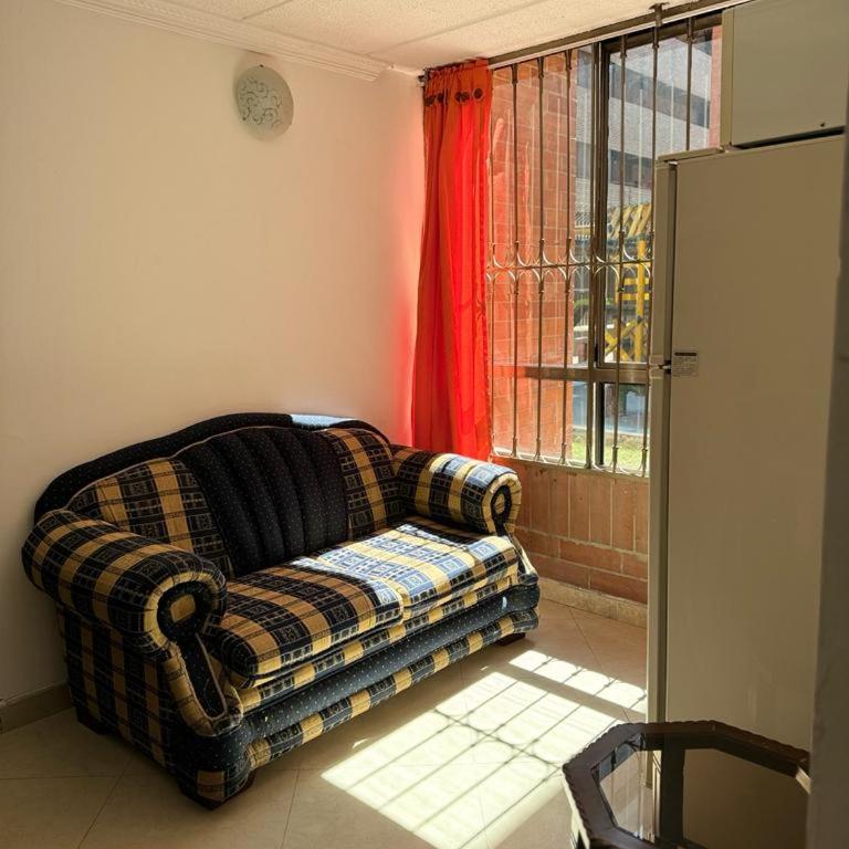 Apartamento Ciudad Salitre Bogota - Amoblado - Apartamento de 3 dormitorios - 1
