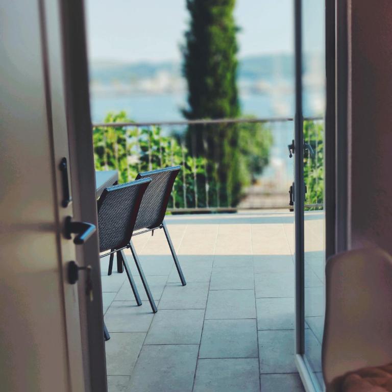 Miro guesthouse - Apartman Tipa "Suite" sa Bračnim Krevetom (Queen-size) i Pogledom na More - 10