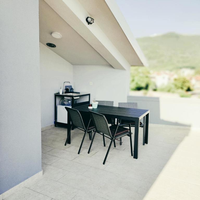 Miro guesthouse - Apartman Tipa "Suite" sa Bračnim Krevetom (Queen-size) i Pogledom na More - 14