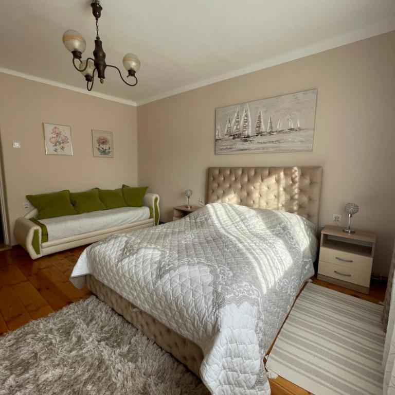 KristaLo Apartman Subotica - Two-Bedroom Apartment - 3