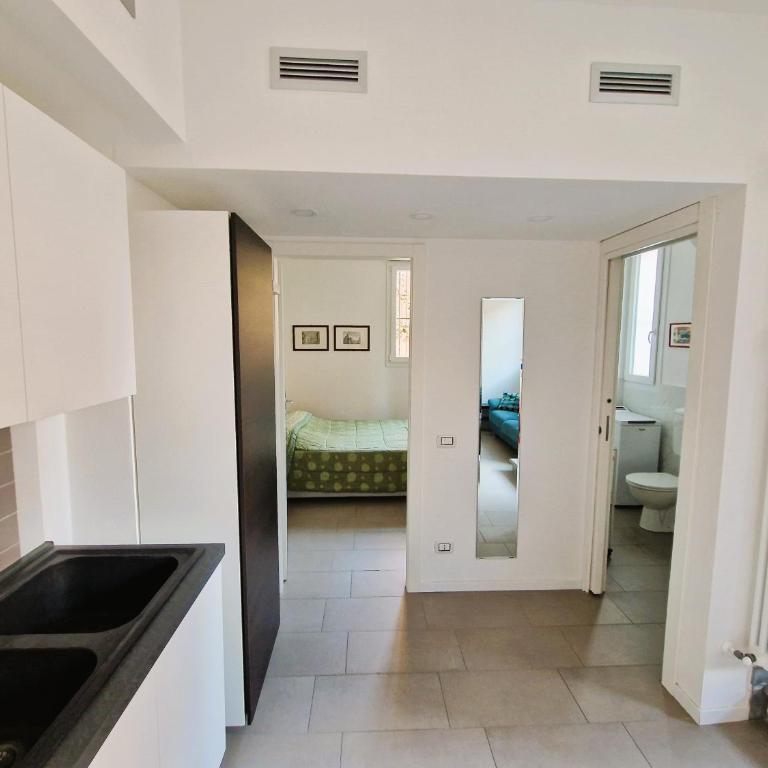 MonteRoom-Apartments - One-Bedroom Apartment - 2