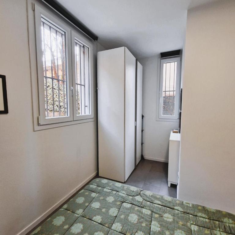 MonteRoom-Apartments - One-Bedroom Apartment - 4