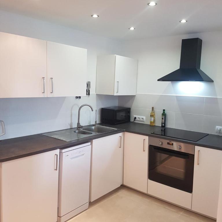 Apartamento los Delfines - Casa - 9