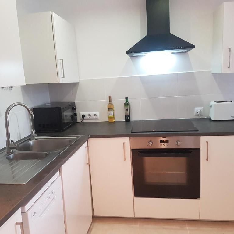 Apartamento los Delfines - Casa - 10