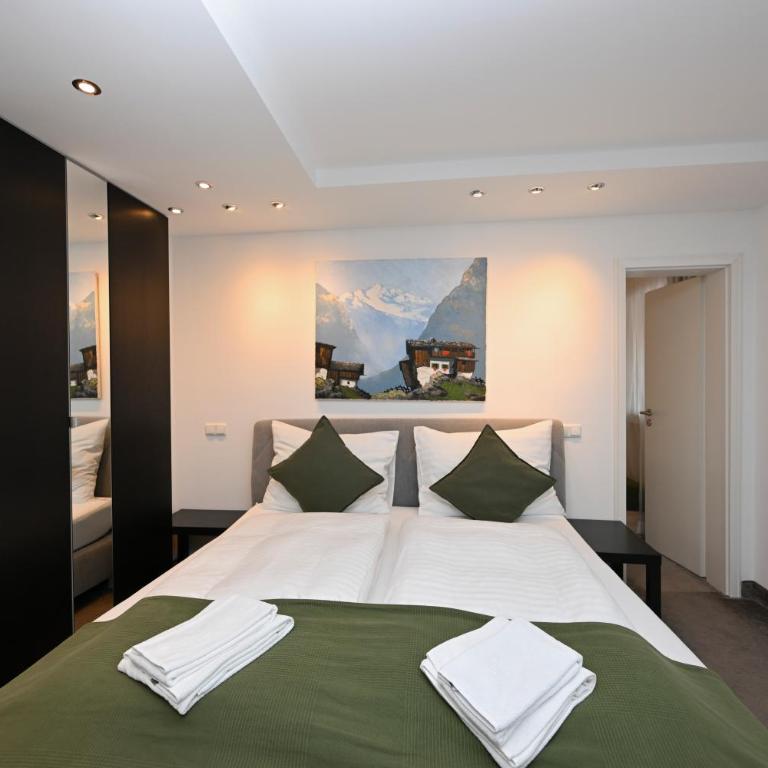 Hardi's Hotel - Familienzimmer mit Bergblick - 1