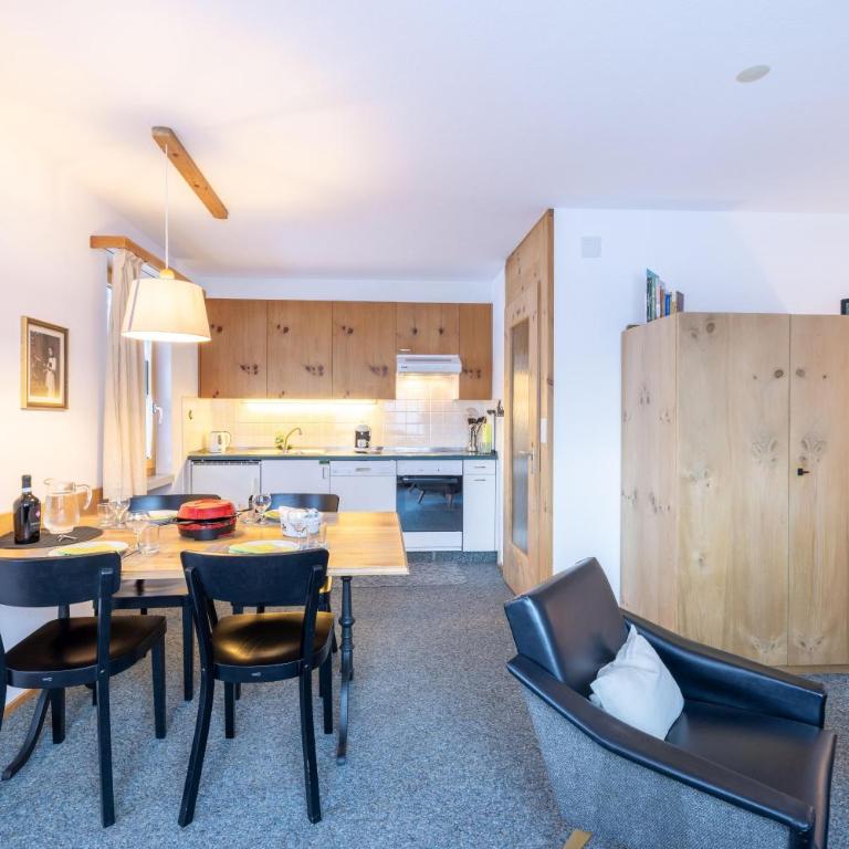 Chasa Val 2 - Apartment mit Blick auf die Berge - 2
