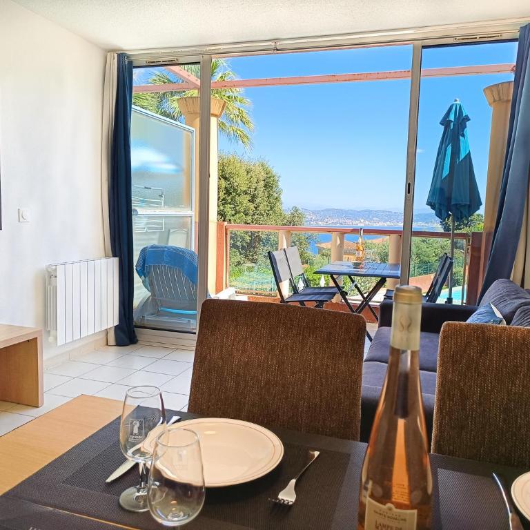 Magnifique vue mer et piscine - Les Clés de L Estérel - Appartement 1 Chambre - 10