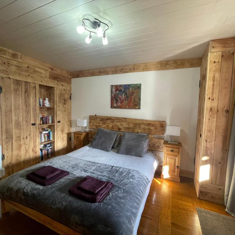 Chalet Le Doux Si, Large Self-Contained Apartment, 2km from Doucy-Combelouvière and close to Valmorel - Appartamento con 2 Camere da Letto - 38