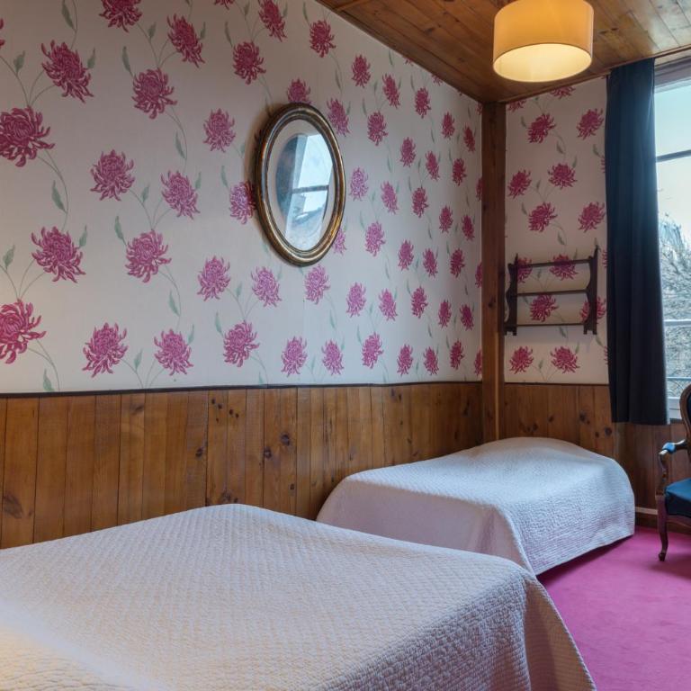 Hotel Esmeralda - Chambre Triple - Vue sur Notre-Dame - 2