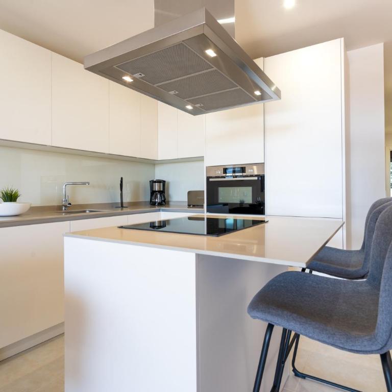 Lotus apartment with pool by Costarentals- Ref 240 - Apartamento de 3 dormitorios - 10