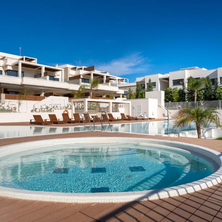 Lotus apartment with pool by Costarentals- Ref 240 - Apartamento de 3 dormitorios - 24