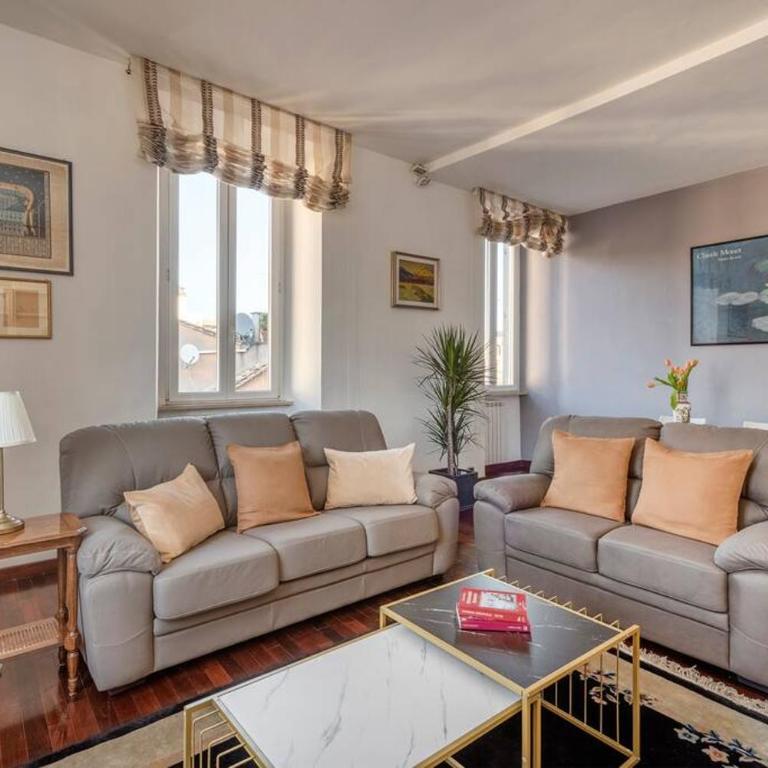 Stunning Center Rome Apartment - Appartamento con 2 Camere da Letto - 1