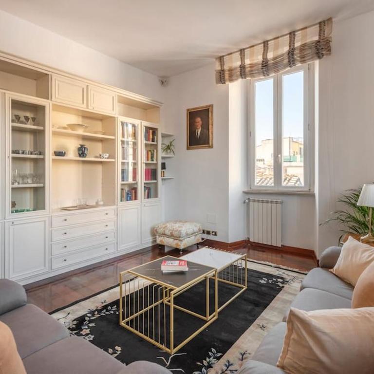 Stunning Center Rome Apartment - Appartamento con 2 Camere da Letto - 8