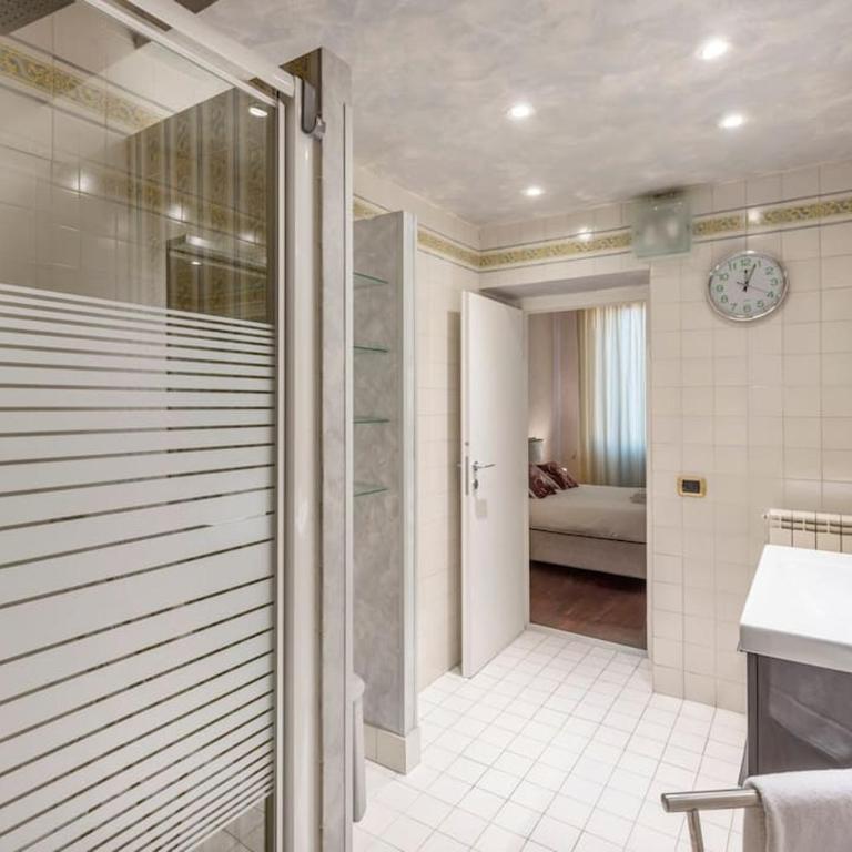 Stunning Center Rome Apartment - Appartamento con 2 Camere da Letto - 11