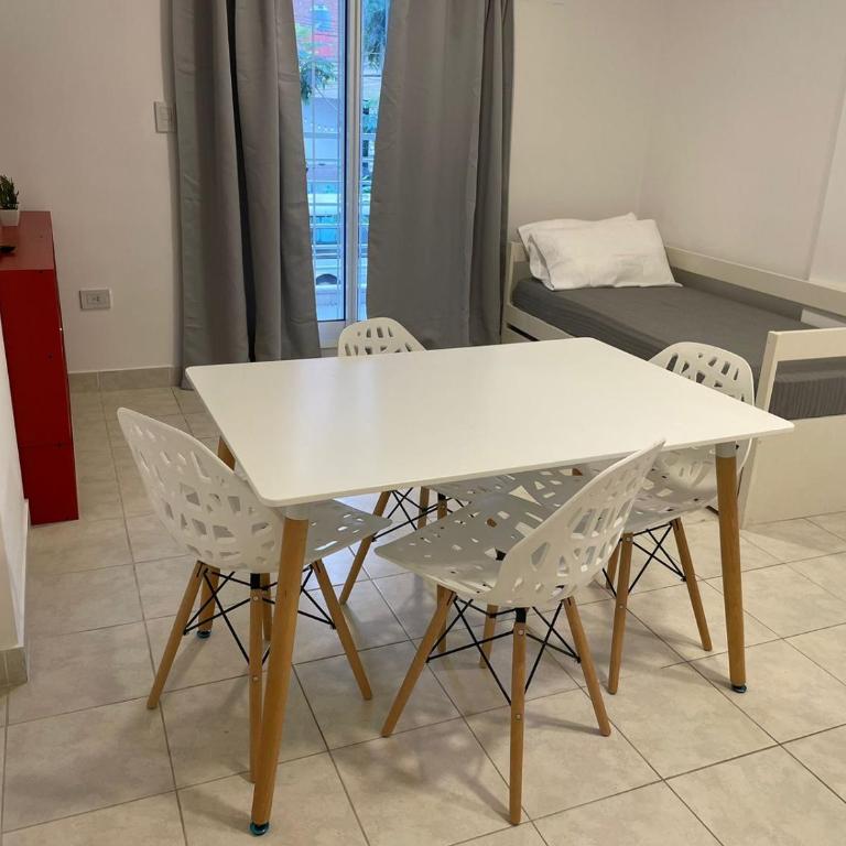 Dpto Pleno Centro con Asador y Cochera - Apartamento de 1 dormitorio - 3