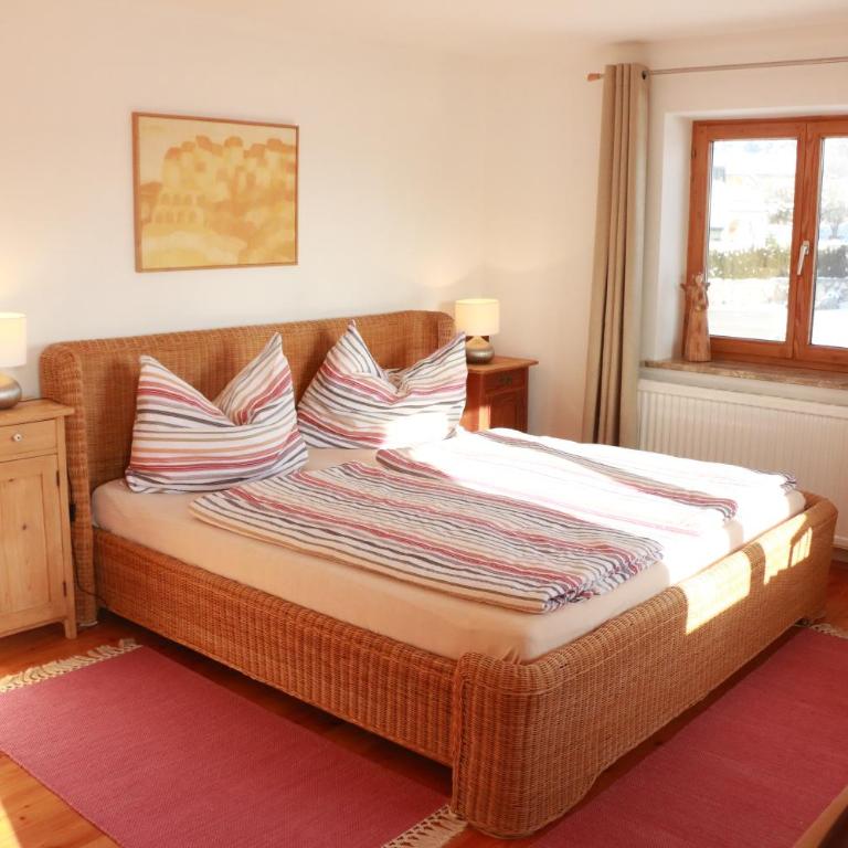 Bio Archehof Zachhiesen - stay & relax - Doppelzimmer mit Balkon und Gemeinschaftsbad - 6