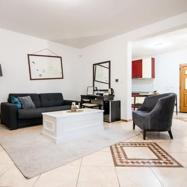 Boutique Hotel Kredo - One-Bedroom Suite - 9