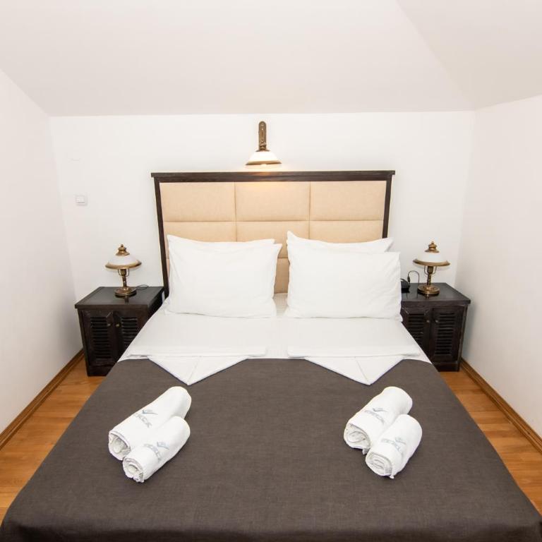 Boutique Hotel Kredo - Superior One-Bedroom Suite - 6