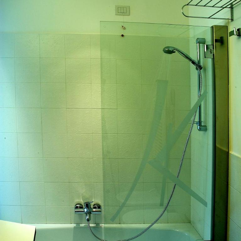 Black Hotel - Double or Twin Room - 4