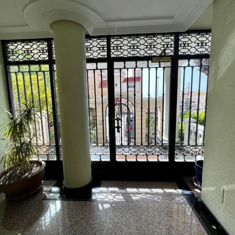 Casa Laima - Apartment with Balcony - 14