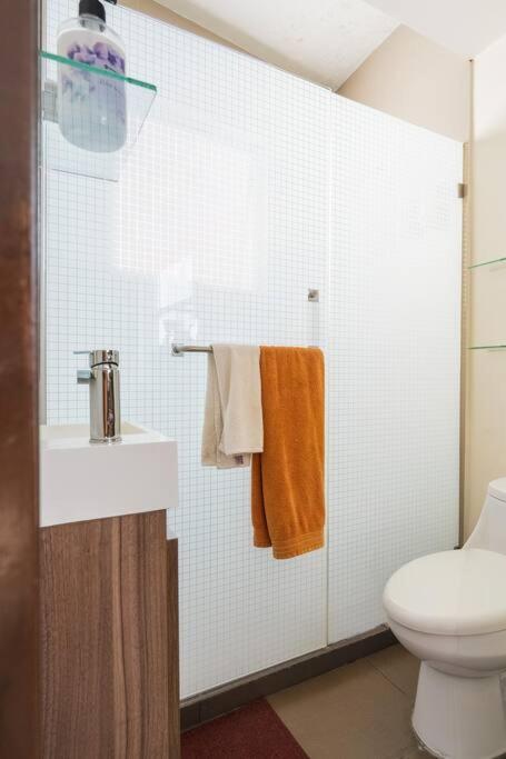 Nice and Comfortable suite with GYM in Polanco - One-Bedroom Apartment - 6