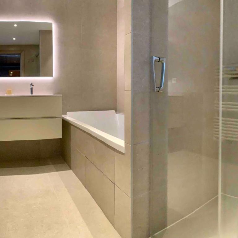 Le chalet sous-toiture Nánshān : spacieux, lumineux et idéalement situé à Auron - Appartement - 22