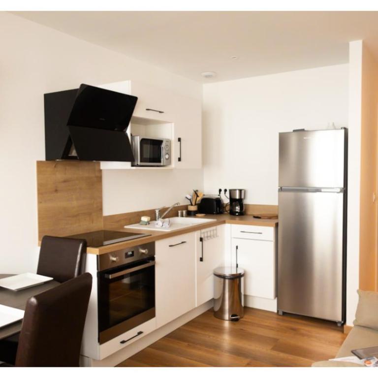 ALPINA LODGE VANOISE ex hotel du soleil - Two-Bedroom Apartment with Access to the Panoramic Sauna and Nordic Bath - 3