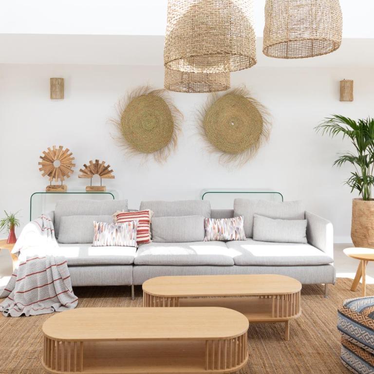Ereza White Homes - Villa - 11