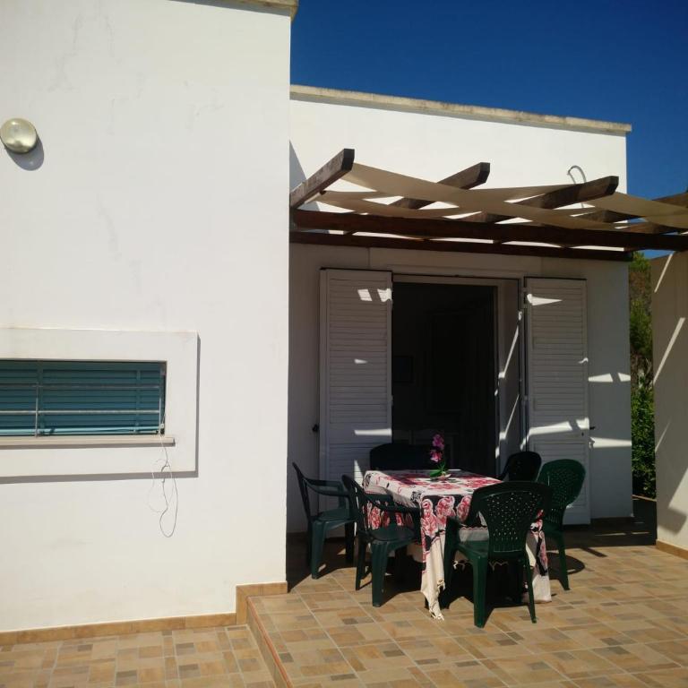 WOW Nuovissimi Appartamenti Villa Ambra e Villa Asia a pochi passi dalla spiaggia Navetta per l'Aereoporto GRATUITA - Apartment - Ground Floor - 1