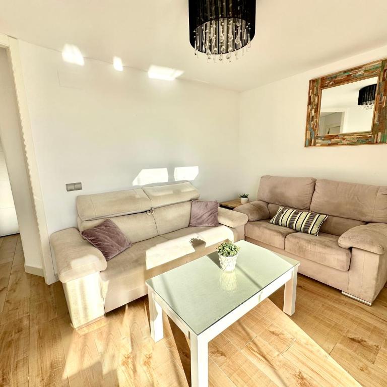 Gorgeous Seaside Apartment in Carihuela - Apartamento de 2 dormitorios - 14