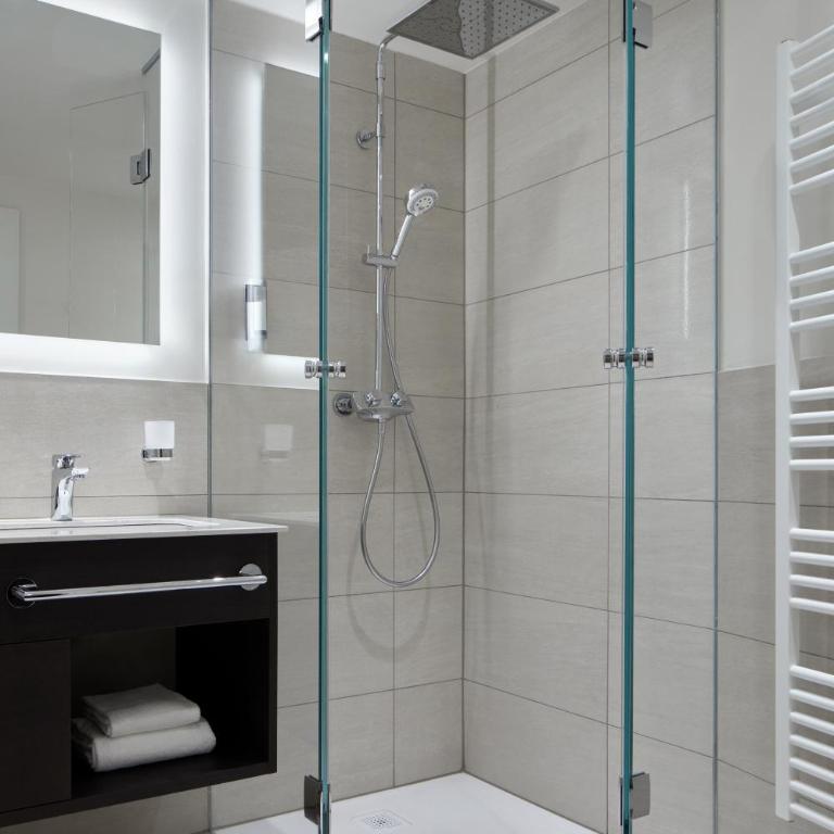 Hotel Wulfenia 4S - Adults Only - Deluxe Junior Suite - 9