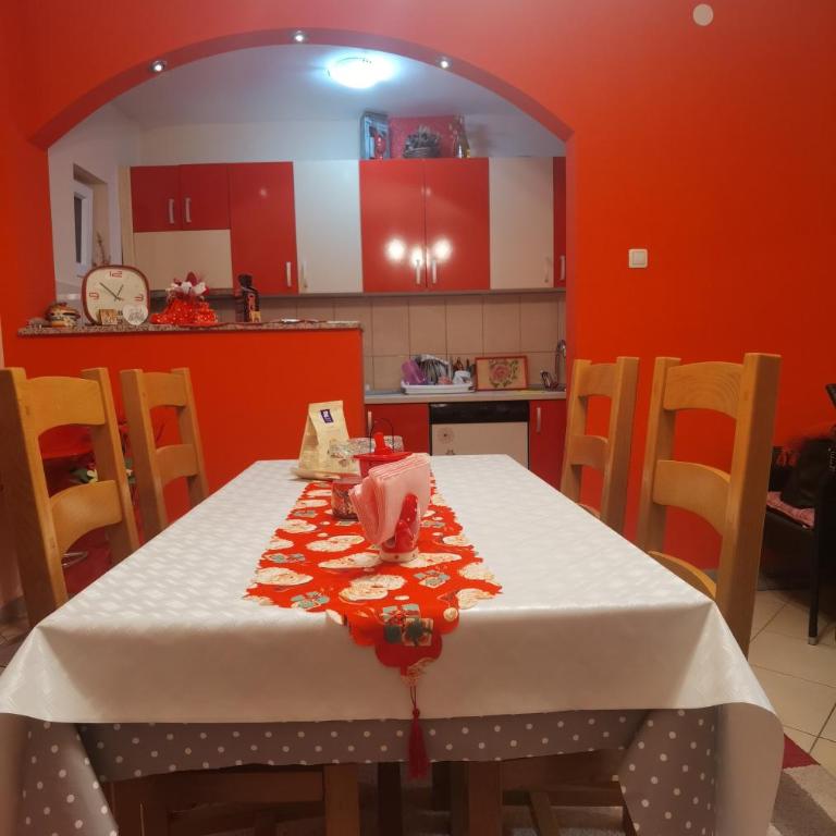 APARTMAN ČAROLIJA TREBINJE - Two-Bedroom Apartment - 5