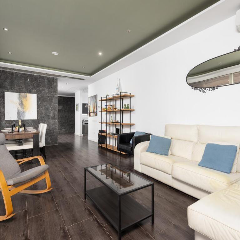 Villa Sal Marina - Three-Bedroom Villa - 10