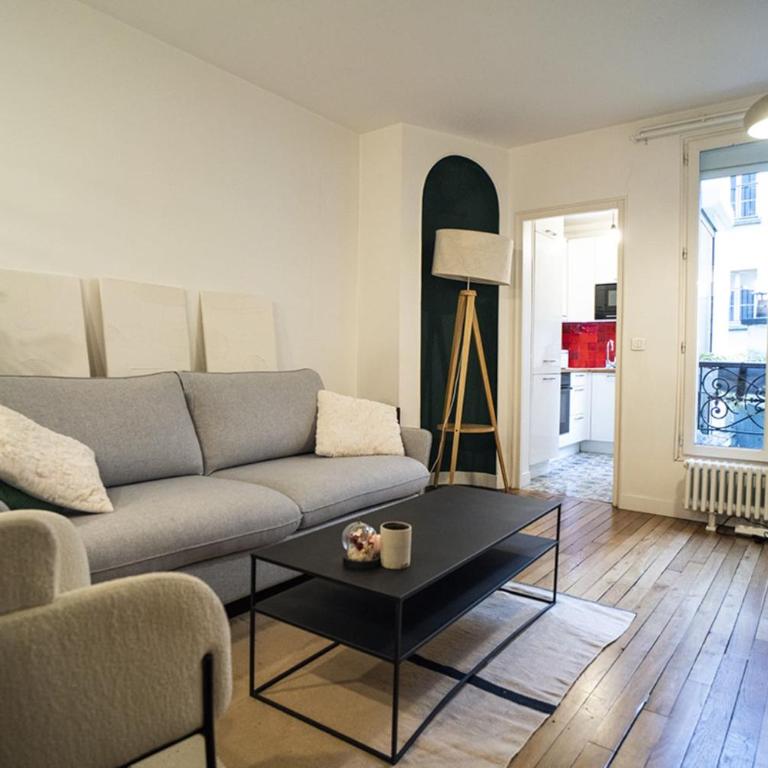 Pretty 36 m near Buttes-Chaumont - Appartement - 1