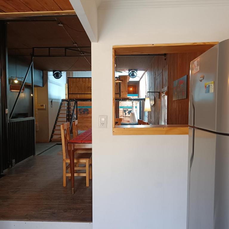 MIL 900 TRES - Hermoso y Amplio - Casa - 12
