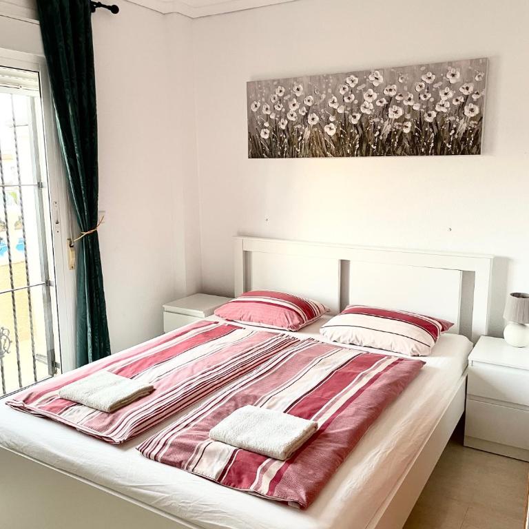 Villa Dulce - Two-Bedroom House - 13