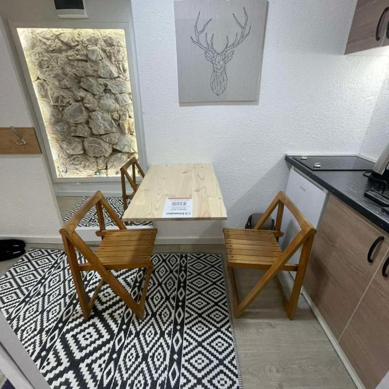 KOTA - Prime Location - Deluxe Studio - 8