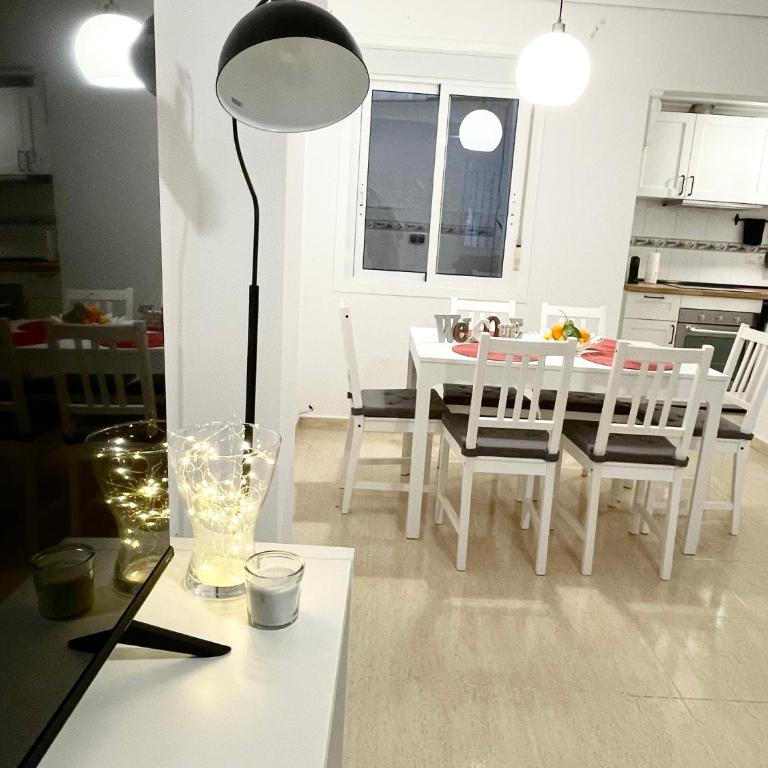 Villa Dulce - Two-Bedroom House - 5