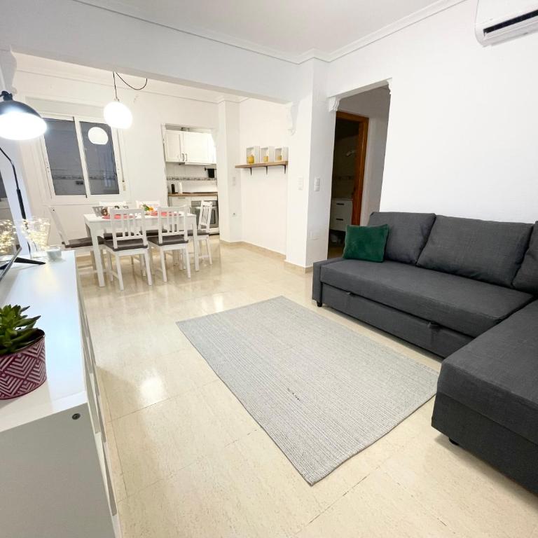 Villa Dulce - Two-Bedroom House - 1