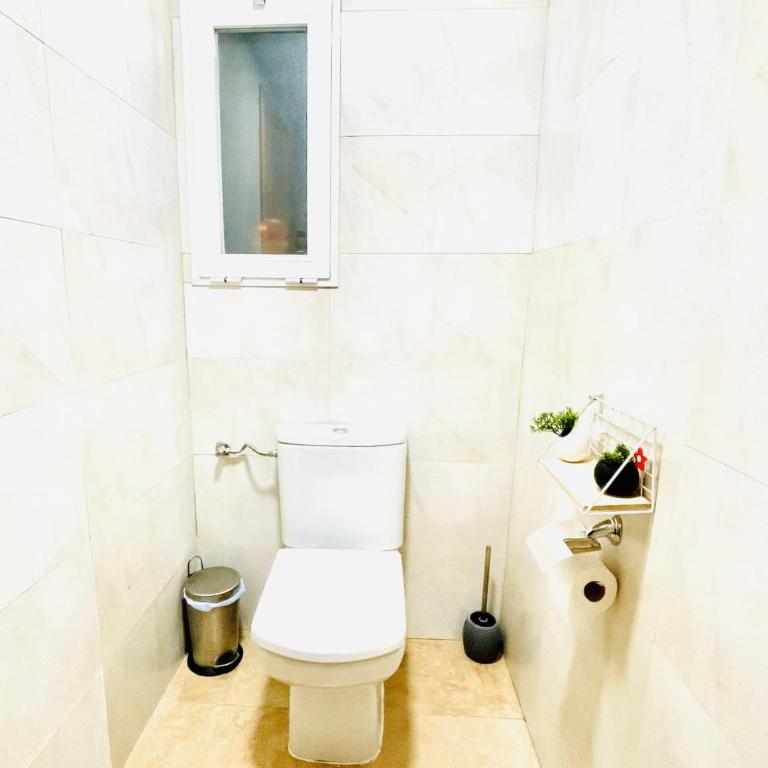 Fantastic apartment near beach & Science City - Two-Bedroom Apartment - 20