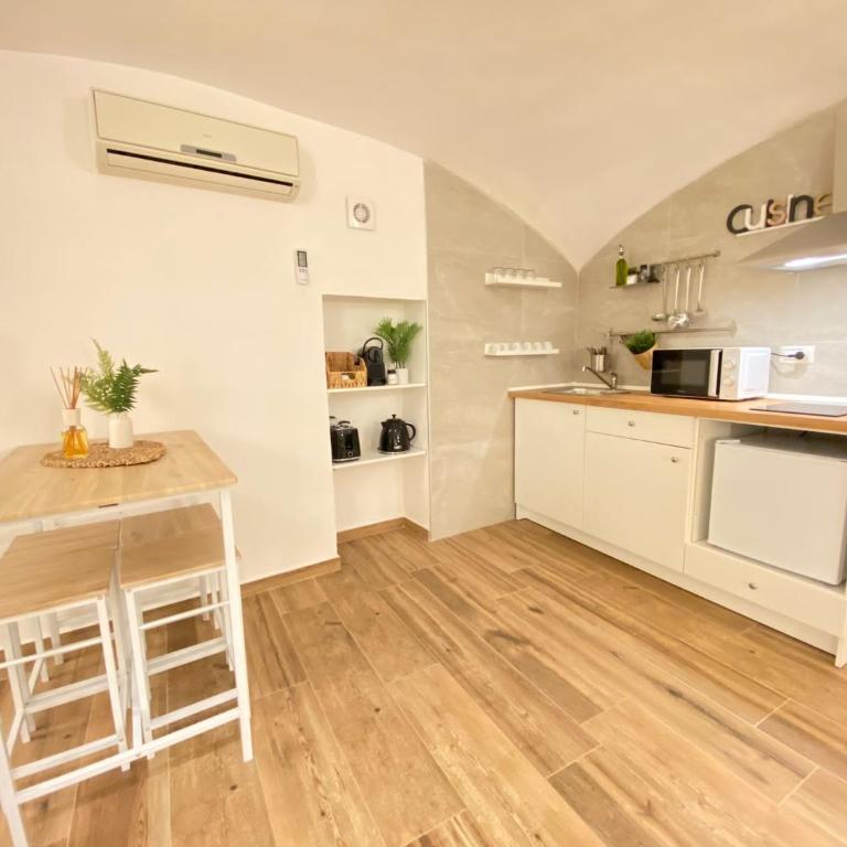Pied à terre - Napoli centro - Chiaia "Vetriera Inn" - Appartamento Monolocale - 6