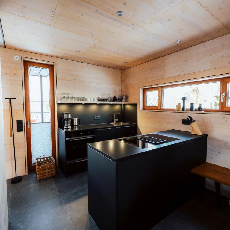 Migat Design - Haus 2 - Three-Bedroom House - 9